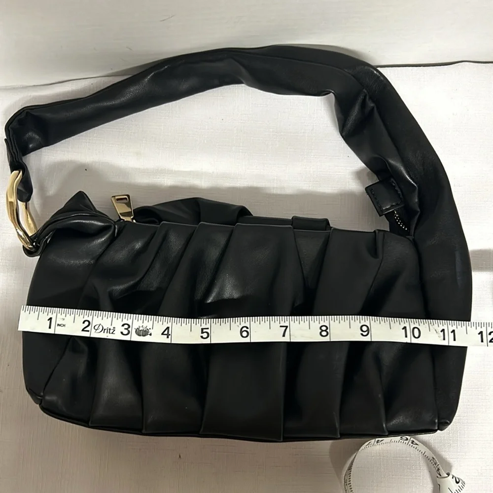 I-N-C International Concepts faux leather shoulder bag. - Picture 9 of 12